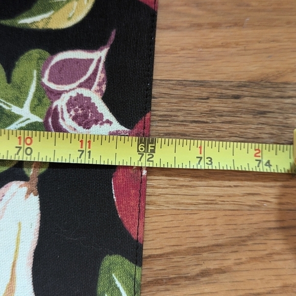 Casual Style Fruits and Leaves Motif Table Runner - No Tassels - Picture 2 of 7